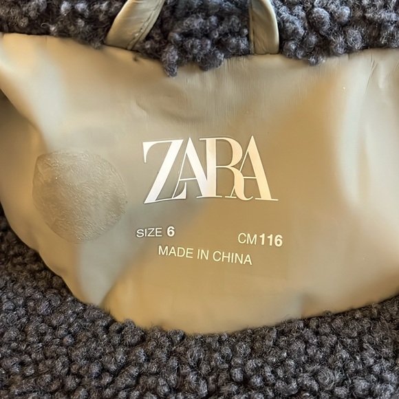 Zara rain jacket size 6 - Picture 5 of 7